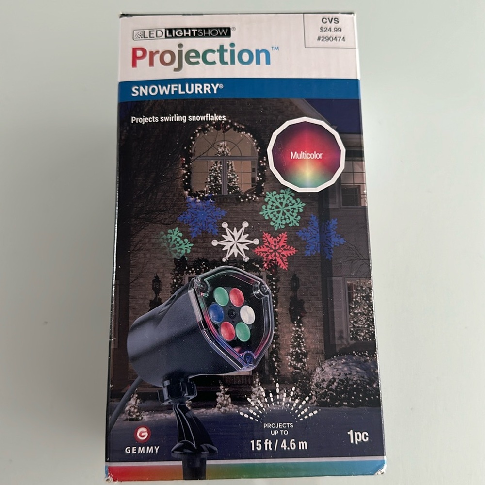 LED projection Lightshie snowflurry New in box
